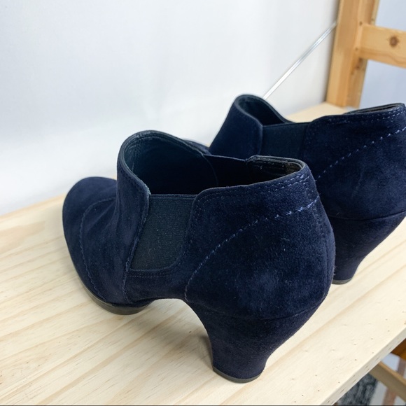 Paul Green Munchen Navy Suede Heels - Picture 5 of 9